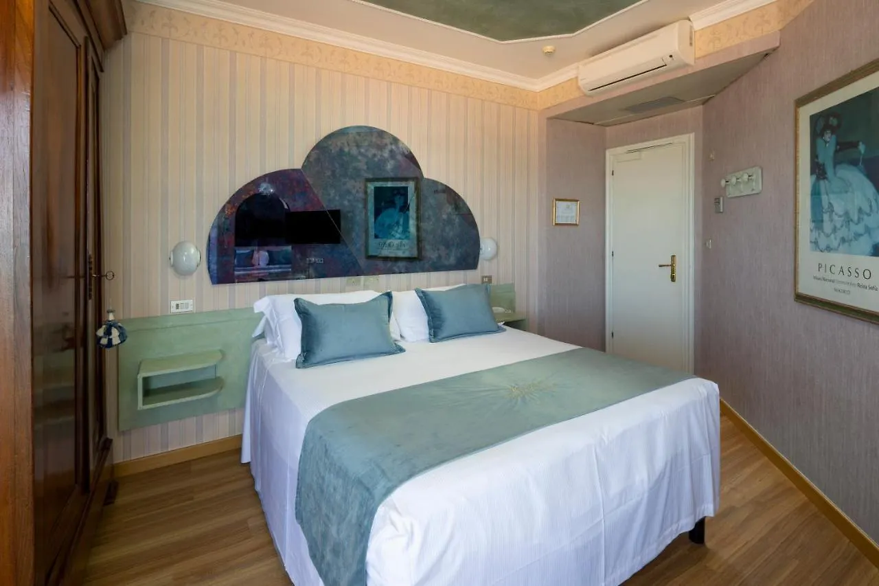 Hotel Des Nations - Vintage Hotel Sul Mare Riccione