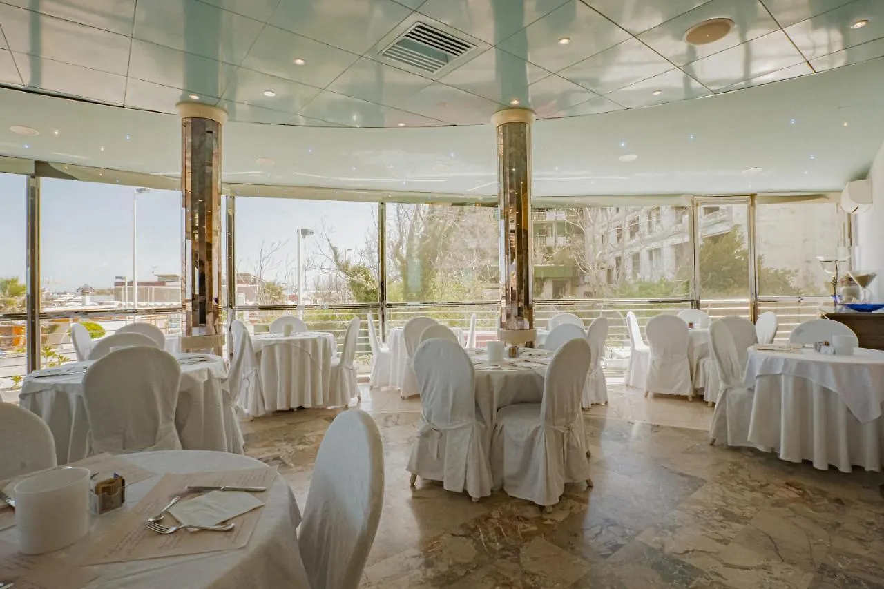 Hotel Des Nations - Vintage Hotel Sul Mare Riccione 4*,