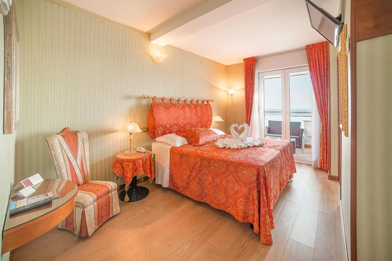 Hotel Des Nations - Vintage Hotel Sul Mare Riccione