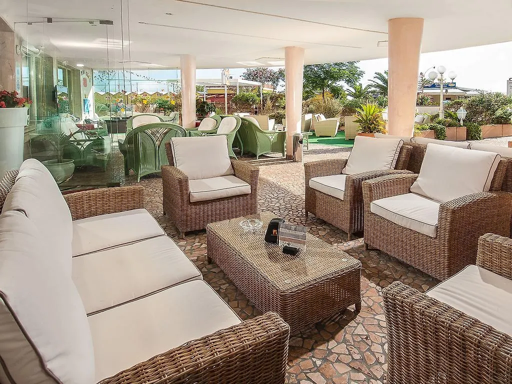Hotel Des Nations - Vintage Hotel Sul Mare ريتشوني